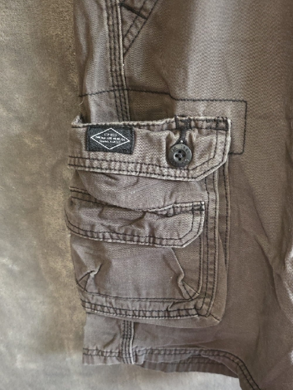 Lee Men's Cargo Shorts - Picture 2 of 5